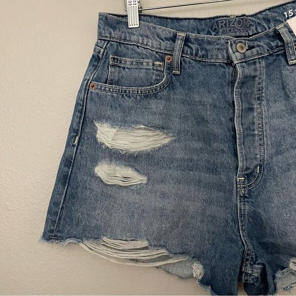 Hi Rise Denim Jean Shorts - Picture 4 of 4